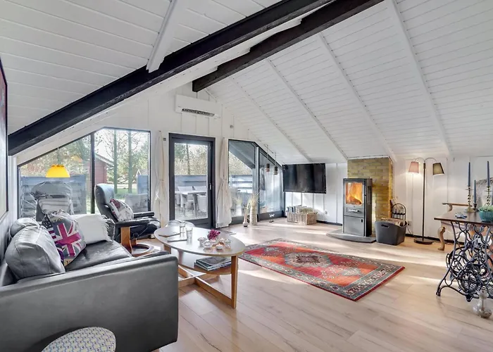 Raita - 350m To The Fjord By Interhome *